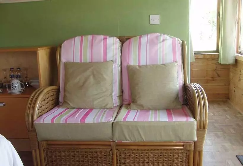 Hillview Bed And Breakfast