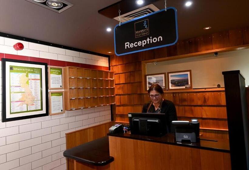 בית מלון כפרי Penny Hedge, Whitby By Marston S Inns