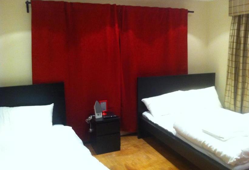 فندق The Greyhound Cottage