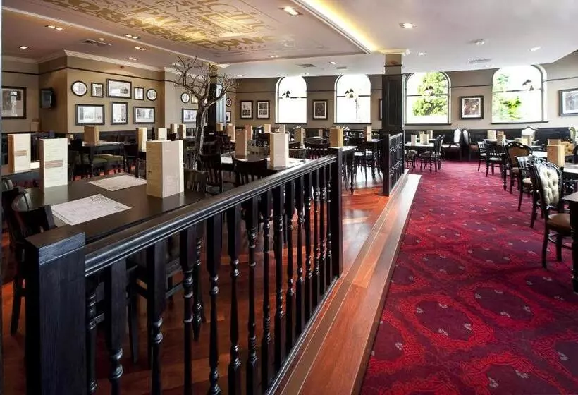 ホテル The John Francis Basset Wetherspoon