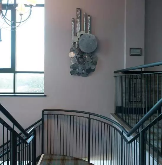 هتل The Saxon Crown Wetherspoon