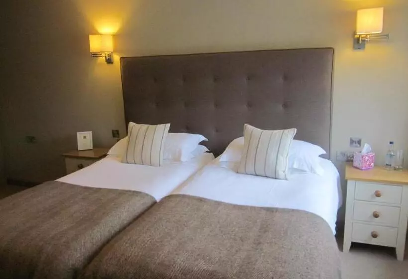 Hotel The Tytherleigh Arms