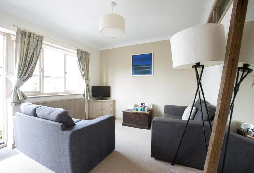 Hotel The Tytherleigh Arms