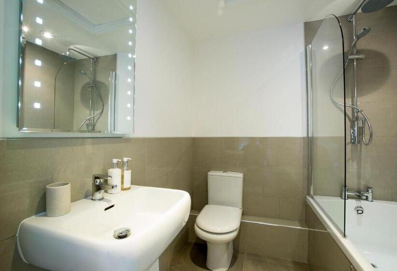 Hotel The Tytherleigh Arms