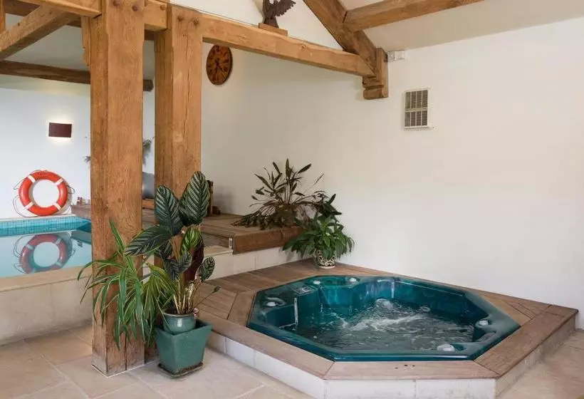 Summerhouse Bed & Breakfast