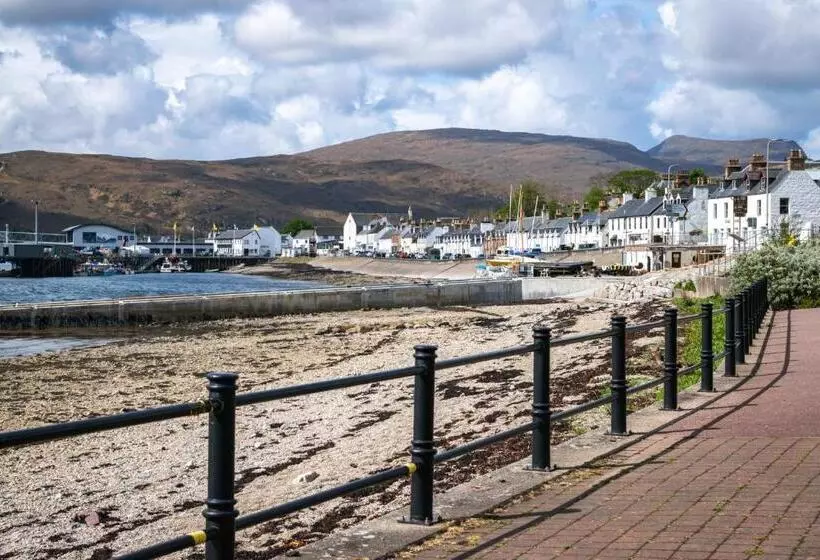 Ullapool Youth Hostel