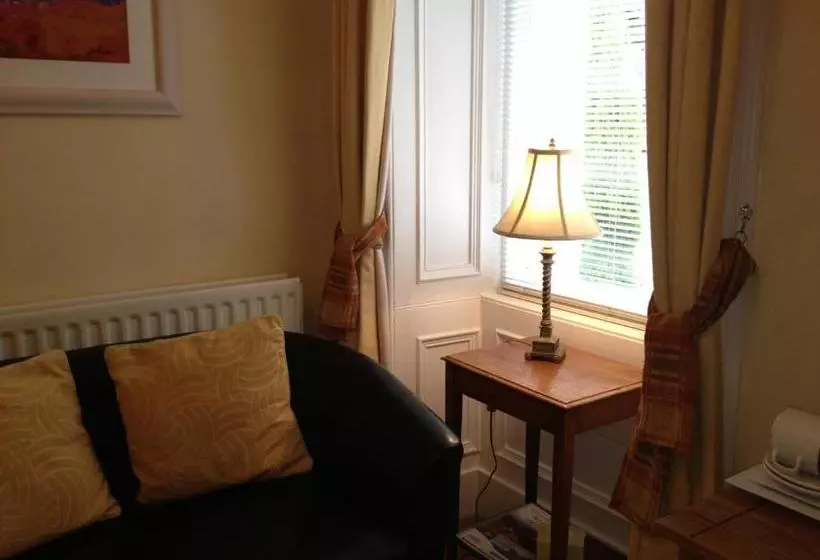 Aamiaismajoitus (B&B) Buccleuch Guest House