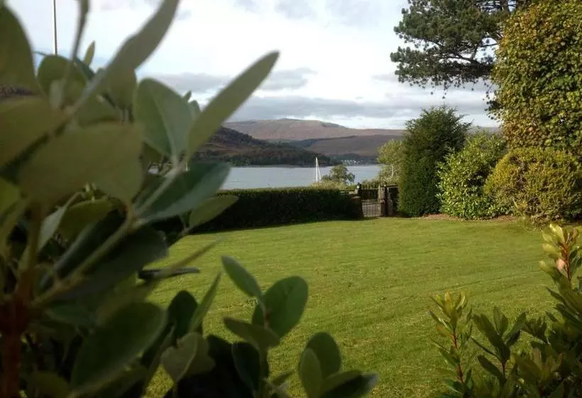 Aamiaismajoitus (B&B) Buccleuch Guest House