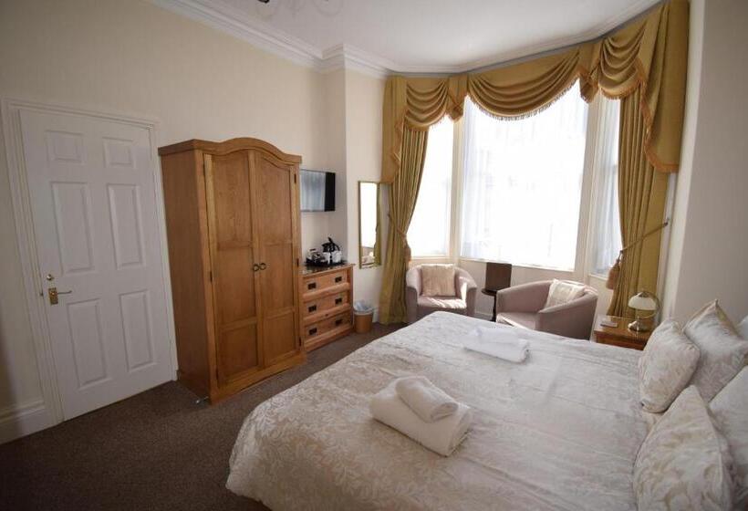 Bed and Breakfast Cedar Lodge