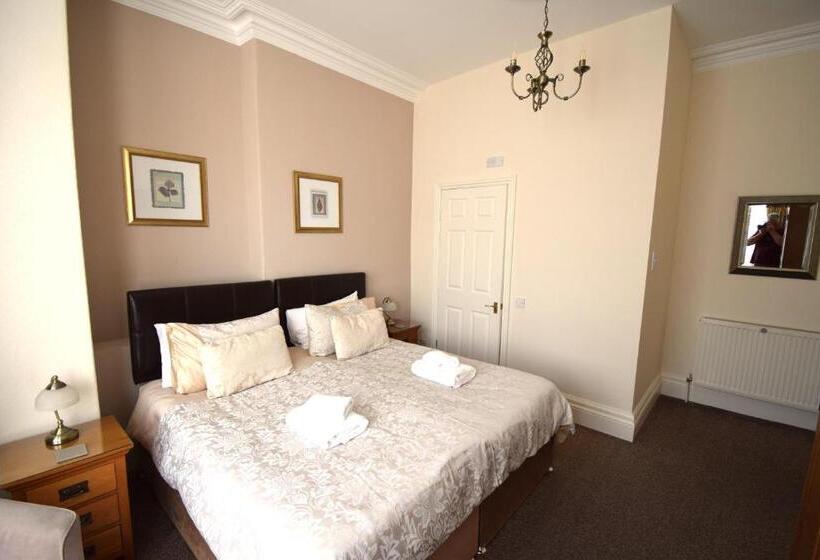 Bed and Breakfast Cedar Lodge