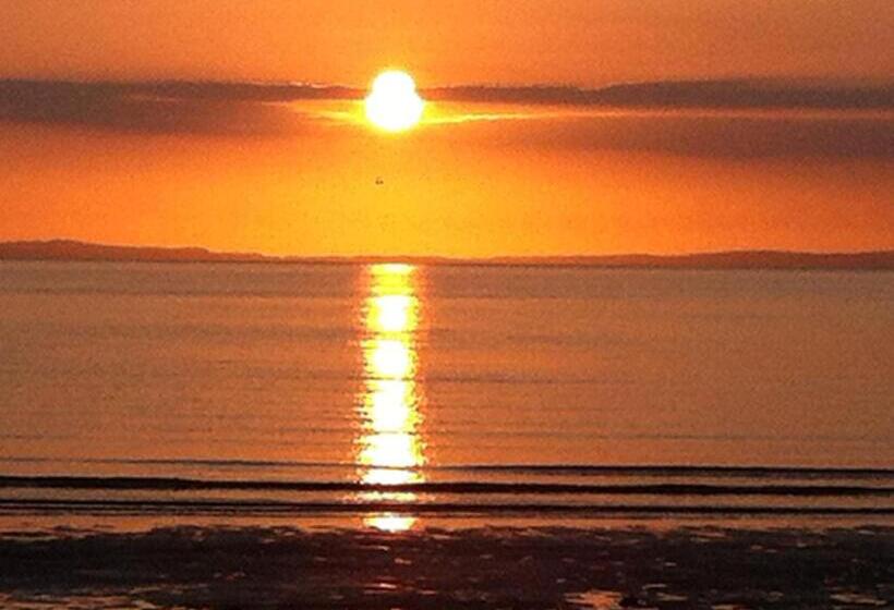 Bed and Breakfast Cedar Lodge