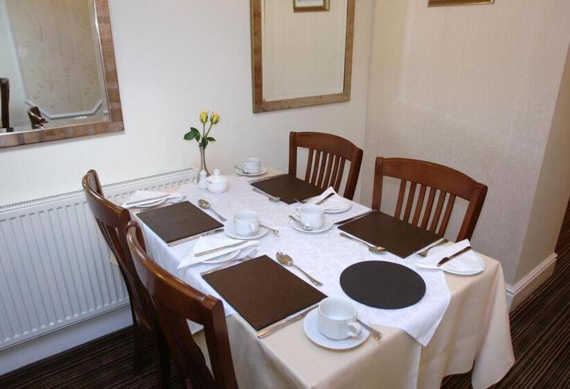 Bed and Breakfast Cedar Lodge