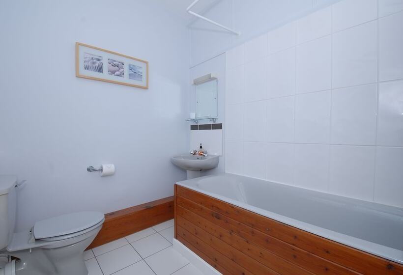 East Trewent Farm B&b