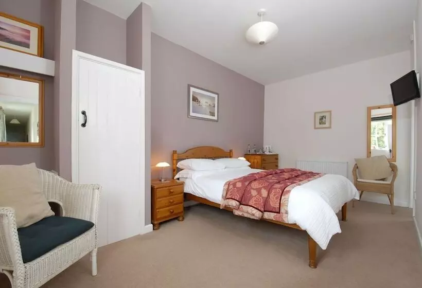 East Trewent Farm B&b