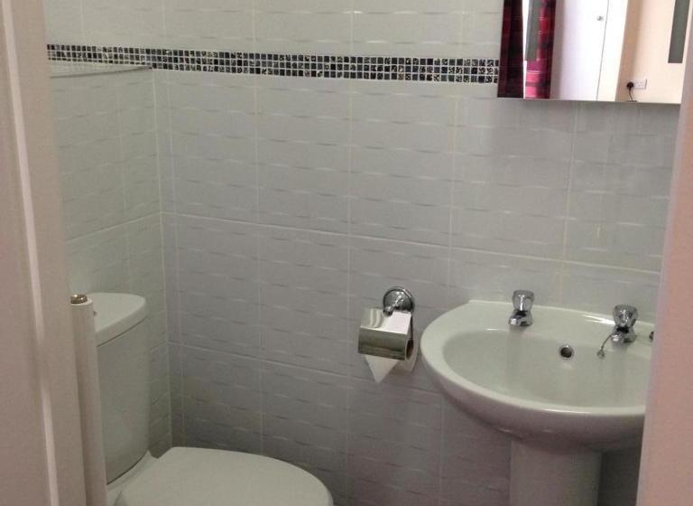 مبيت وإفطار Ferry House Lodge