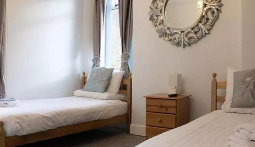 Aamiaismajoitus (B&B) Lochside Guest House