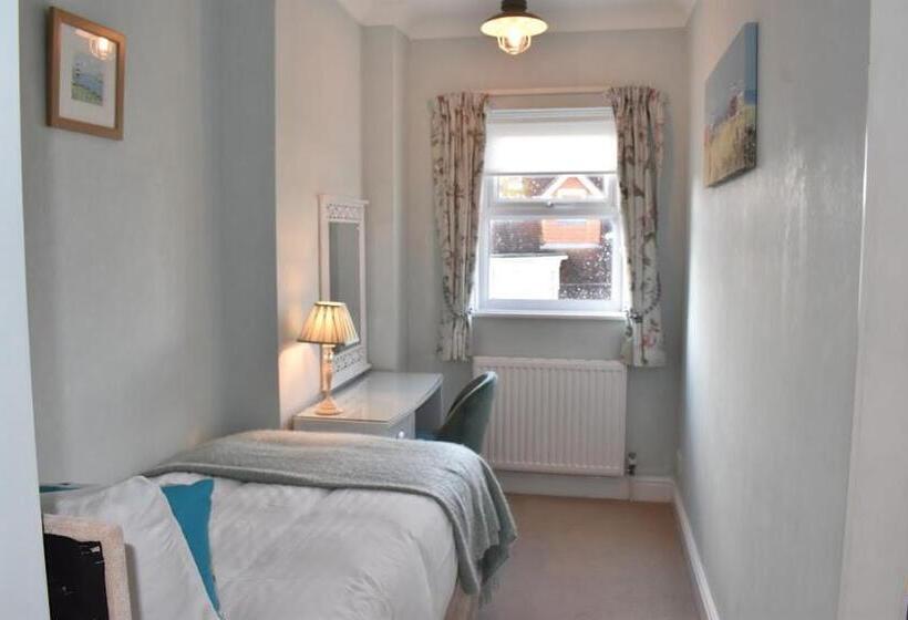 민박 The Castleton