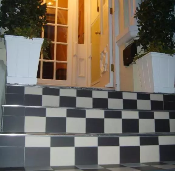 Bed and Breakfast The Devonian