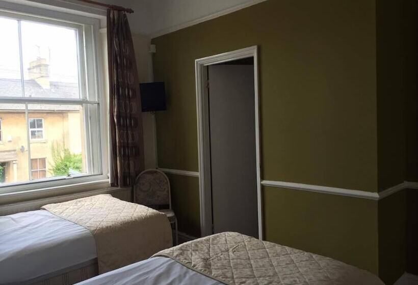 Bed and Breakfast The Pines Guest Accommodation