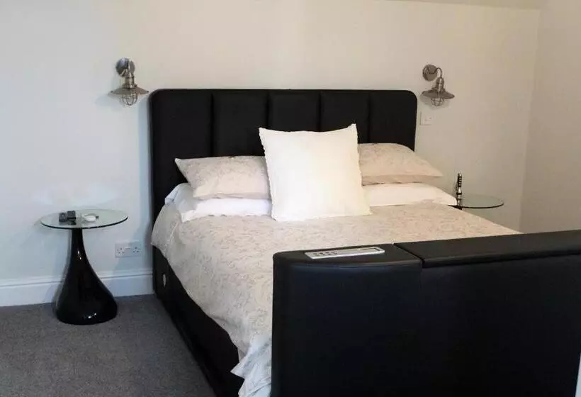 Elysian Fields B&b