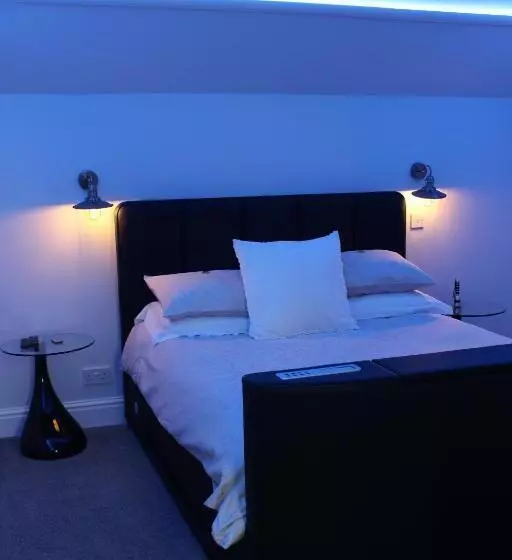Elysian Fields B&b