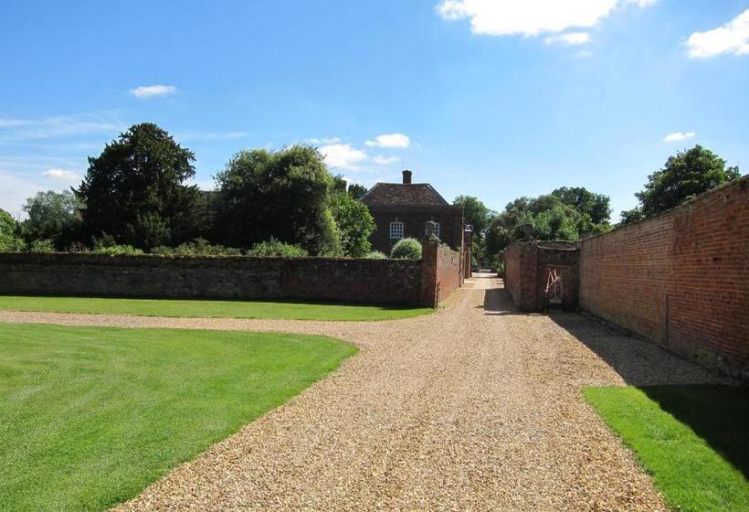 בית מלון כפרי Chicheley Hall