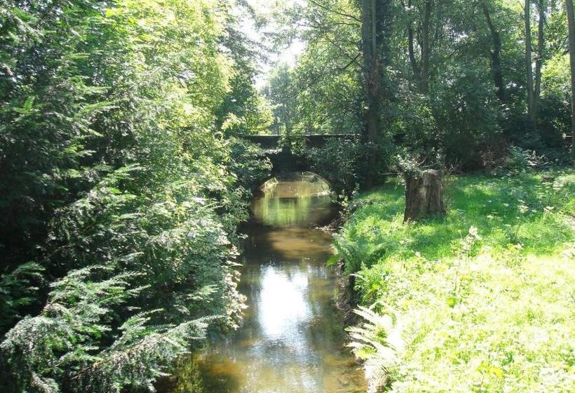 בית מלון כפרי Deanwater