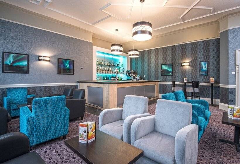 בית מלון כפרי The Waverley Castle