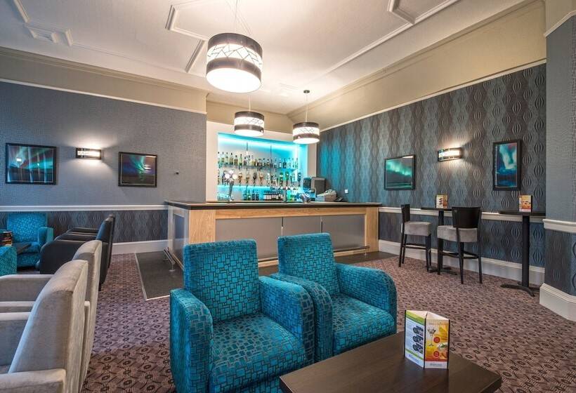 בית מלון כפרי The Waverley Castle