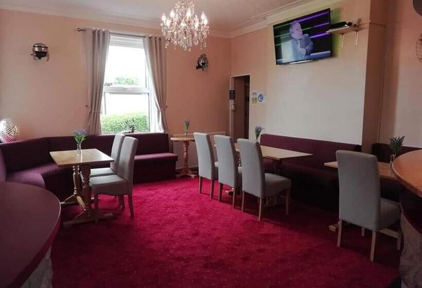 فندق Vallum House