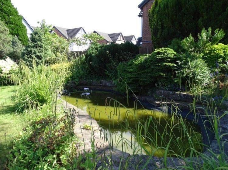 فندق Vallum House