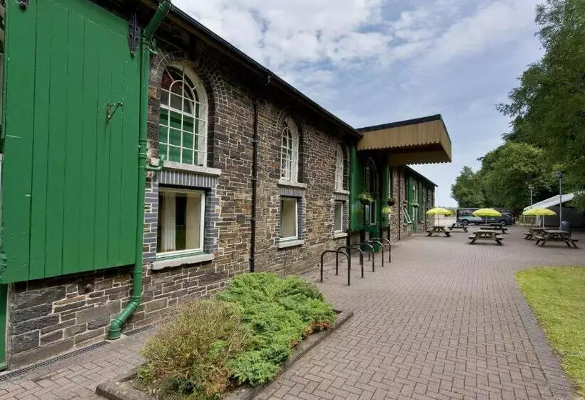 Cămin Yha Okehampton   Partner