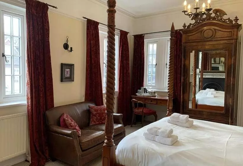 Aamiaismajoitus (B&B) Gothic House