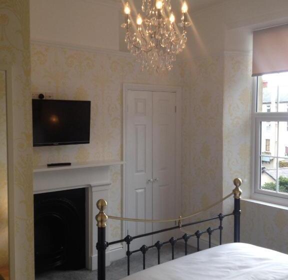 צימר Haversham House Adults Only