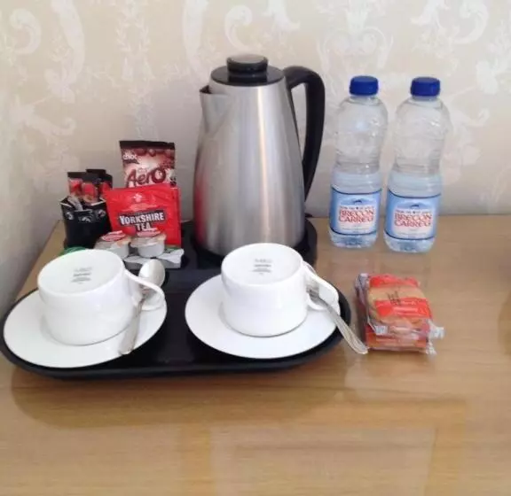 تختخواب و صبحانه Haversham House  Adults Only