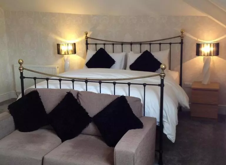 تختخواب و صبحانه Haversham House  Adults Only
