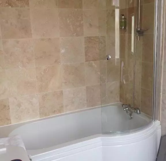 تختخواب و صبحانه Haversham House  Adults Only