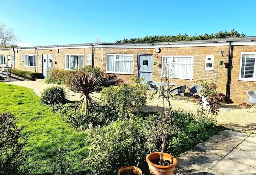 The Coast Yard B & B Chalet