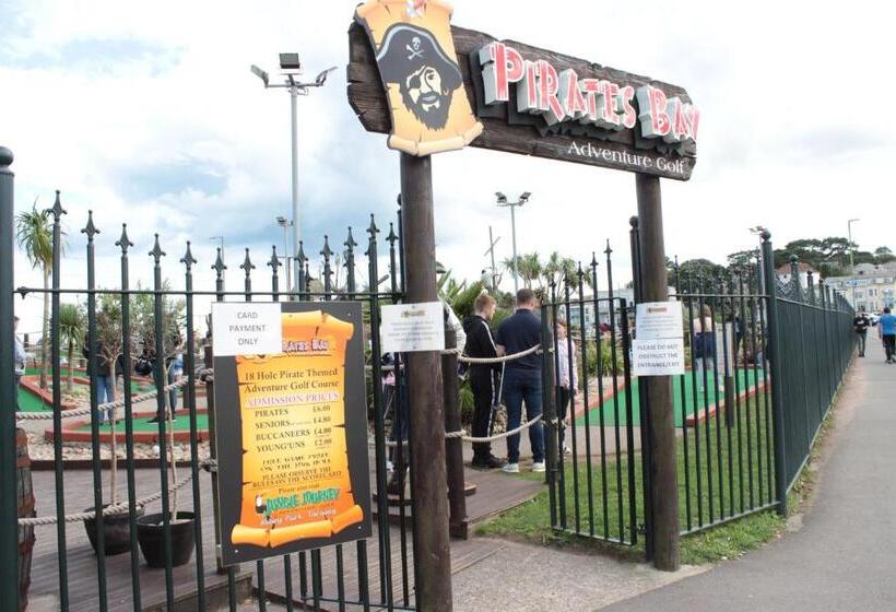 Bed and Breakfast The P&m Paignton Residence