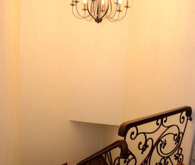 هاستل Guest House Batumi Globus