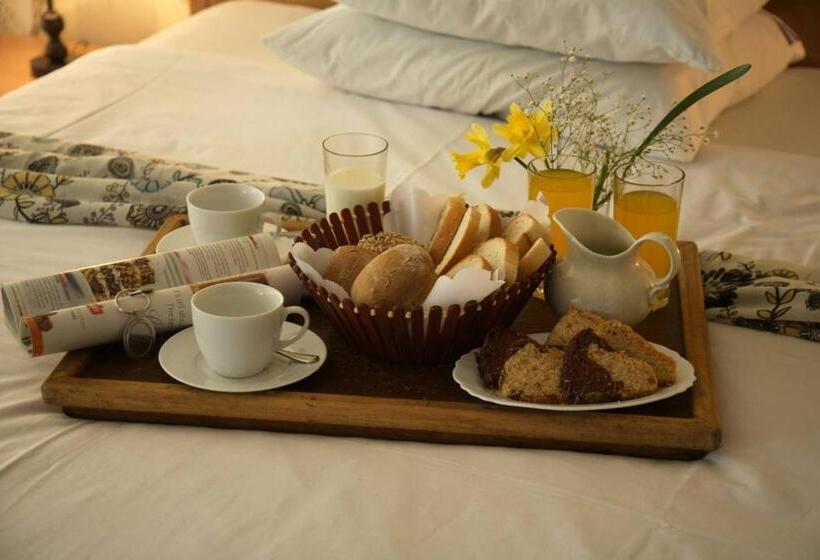 هتل Alazani Valley