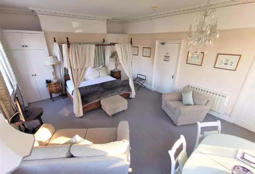 Hotelli Diglis House