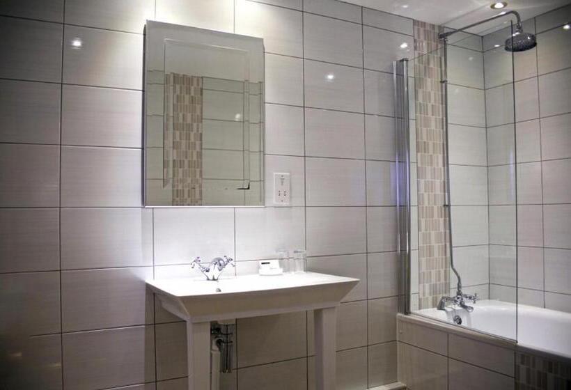 فندق The Golden Lion