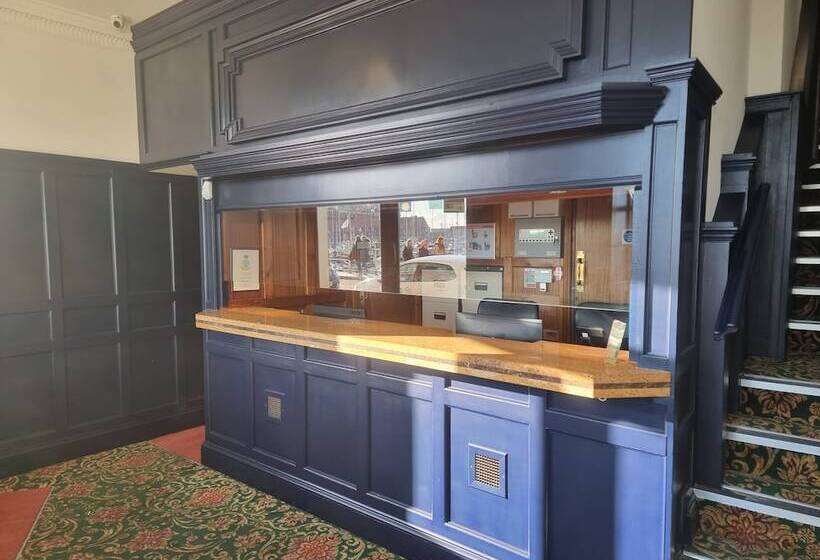 Отель The Royal Oak