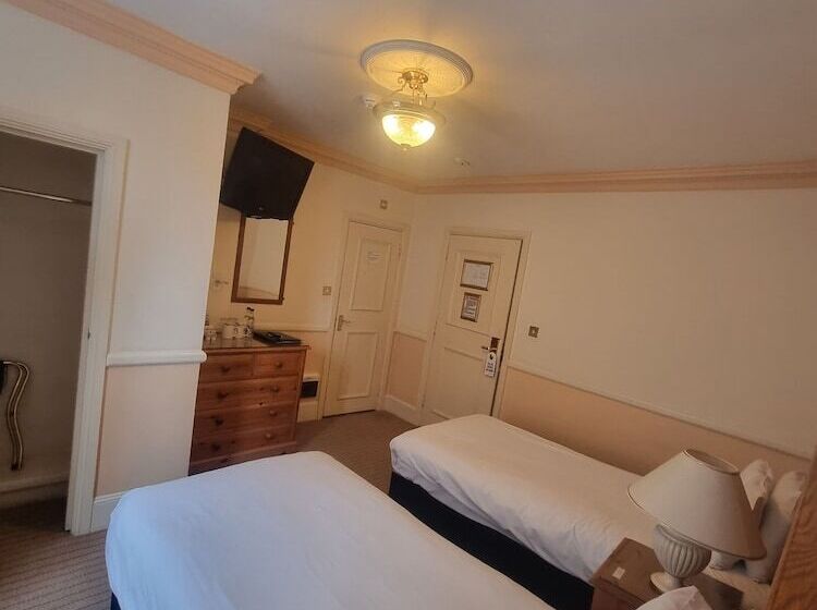 Отель The Royal Oak