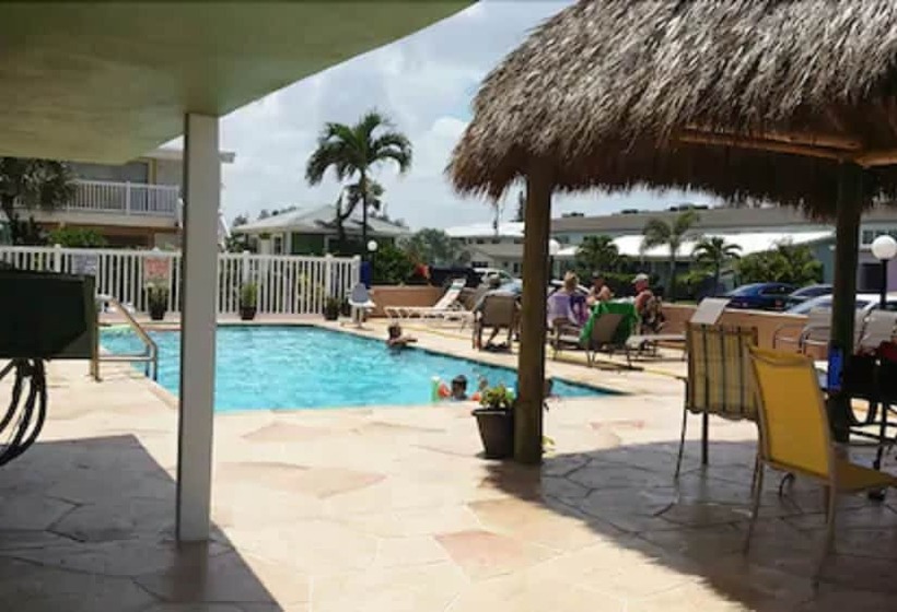 فندق على الطريق The Palms On Ocean