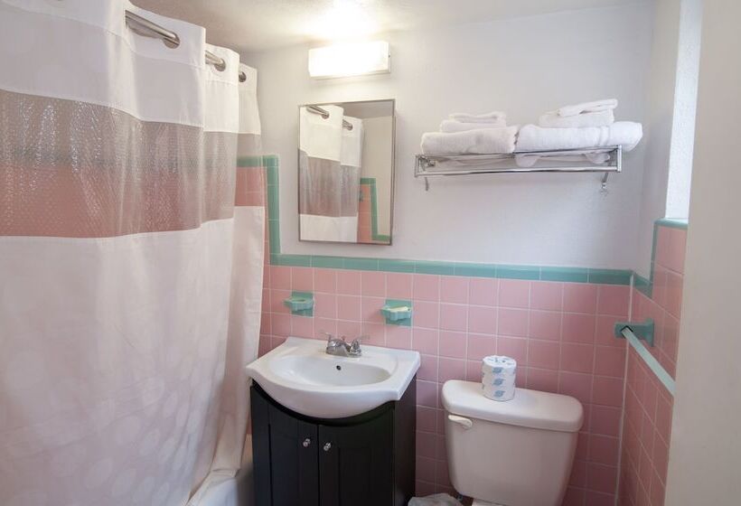 فندق على الطريق The Palms On Ocean