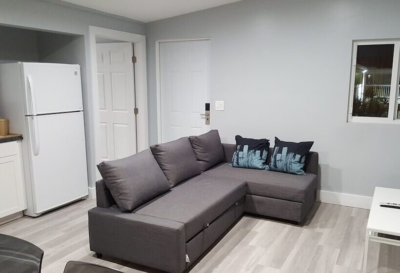 فندق على الطريق The Palms On Ocean