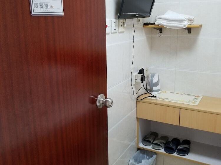 پانسیون Asia Travel House