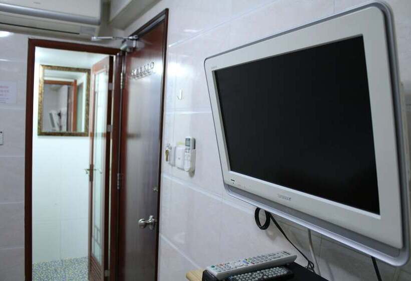 پانسیون Asia Travel House